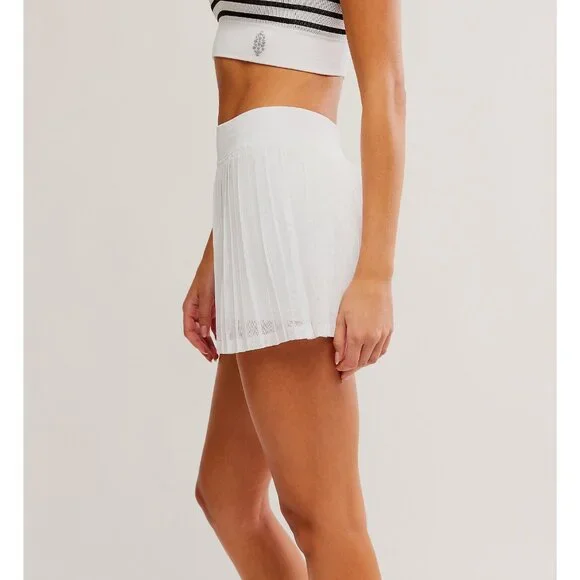 FP MOVEMENT Rally Ruffle Mini / White - Picture 7 of 9